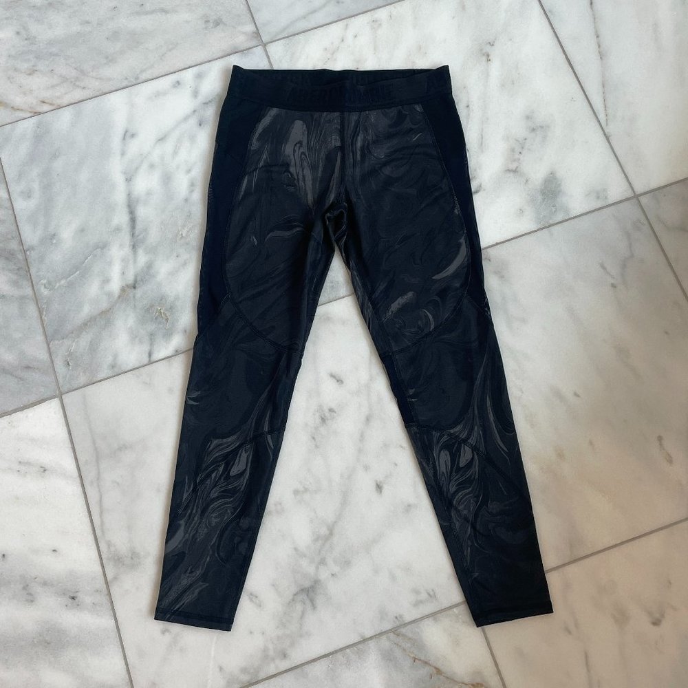 Abercrombie & Fitch (A&F) 7/8 Leggings with Shear Panels - Medium